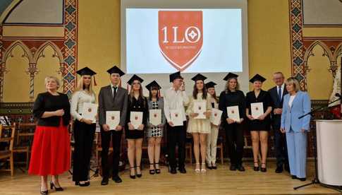 Zakończenie roku szkolnego dla klas maturalnych szkół ponadpodstawowych z powiatu dzierżoniowskiego